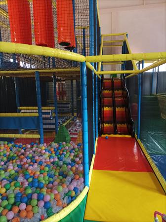 STRUCTURE TUBULAIRE 90M2 LEICON